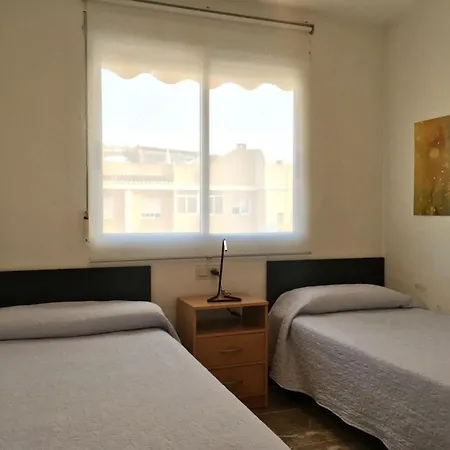 Xaloc Solo Familias Serviplaya بلايا دي غسيراكو